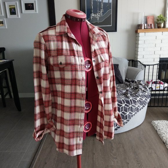 Billabong women's size M shirt, new - Picture 1 of 4